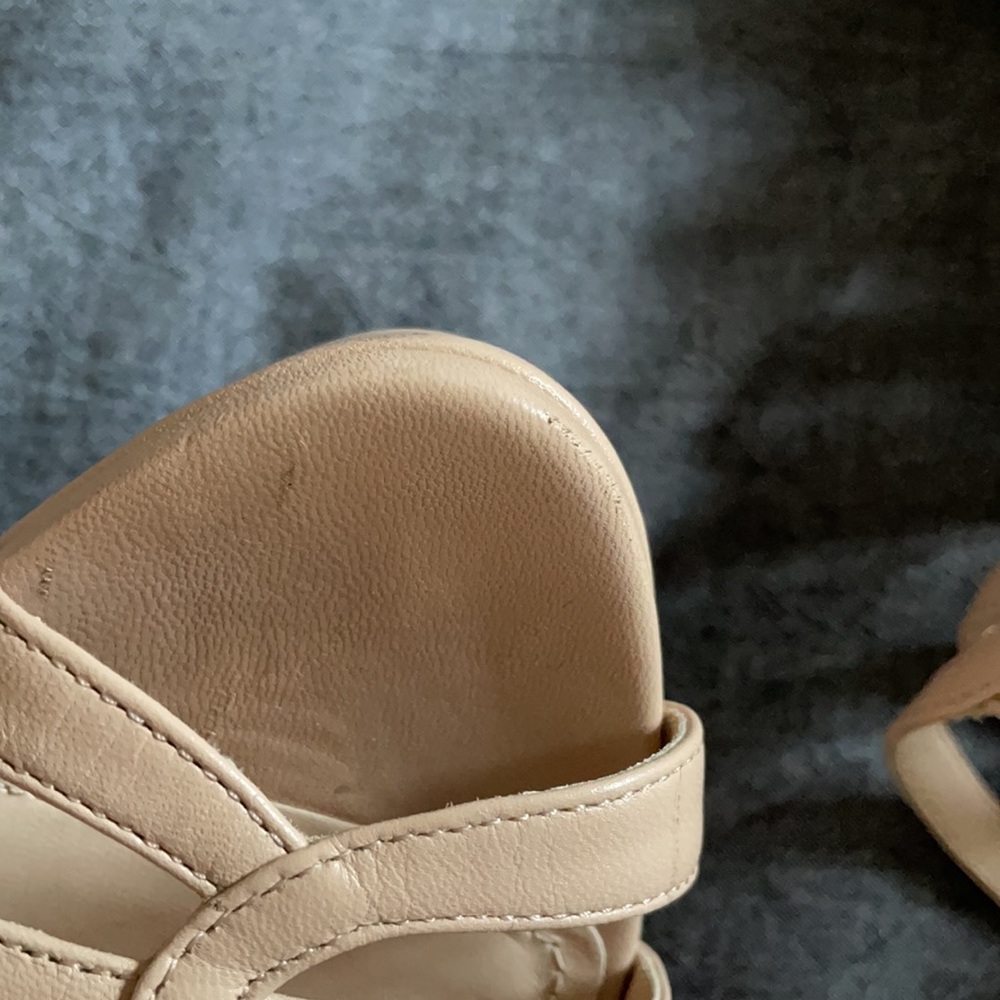 PRADA size 39. Leather. Made in Italy. Pictures tell it all - Picture 10 of 13